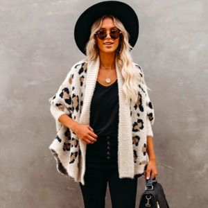 Vici cats out of the bag cardigan